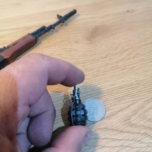 functional hand grenade -13/