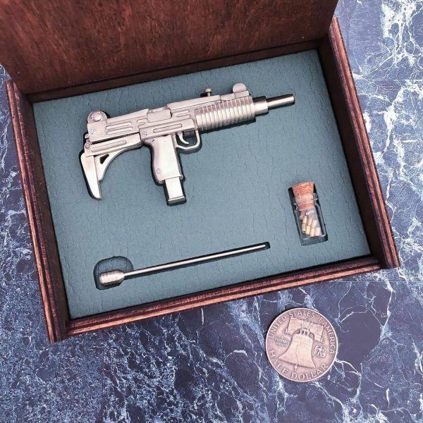 1:5 scale UZI - Image 3