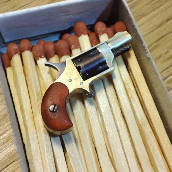 1:6 NAA Revolver - Image 2