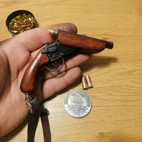 sawed off shotgun MadMax style - Image 2